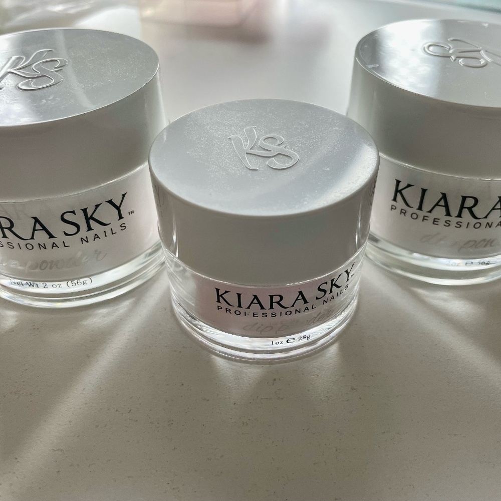Kiara Sky Dip Powder: Natural, Clear, and Pink Powderpuff